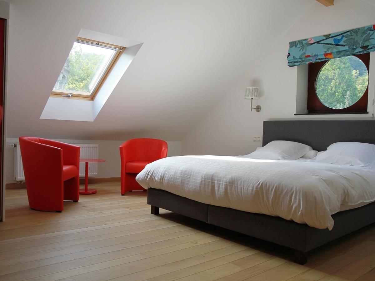 Hotel - Ferme Du Chateau D'ahin 3*