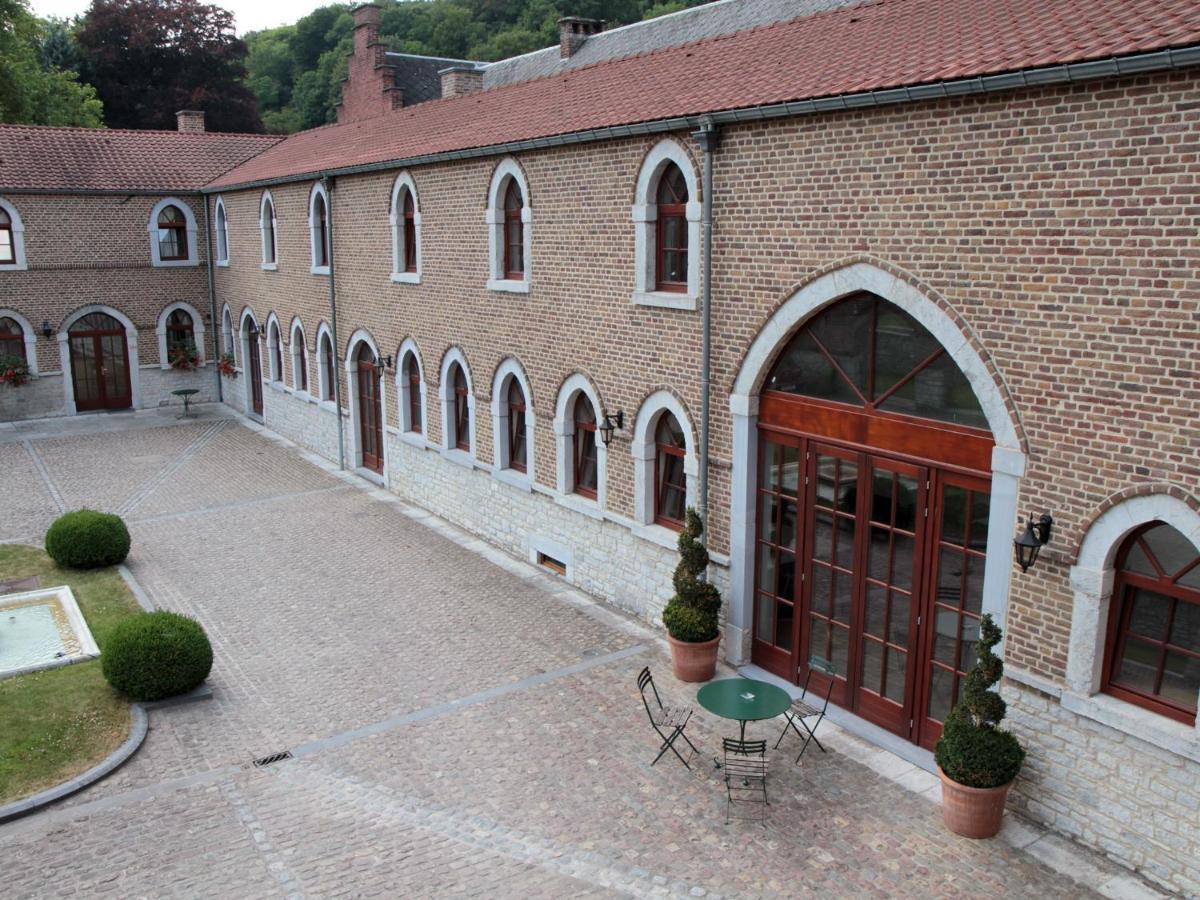 - Ferme Du Château D'ahin Hotel