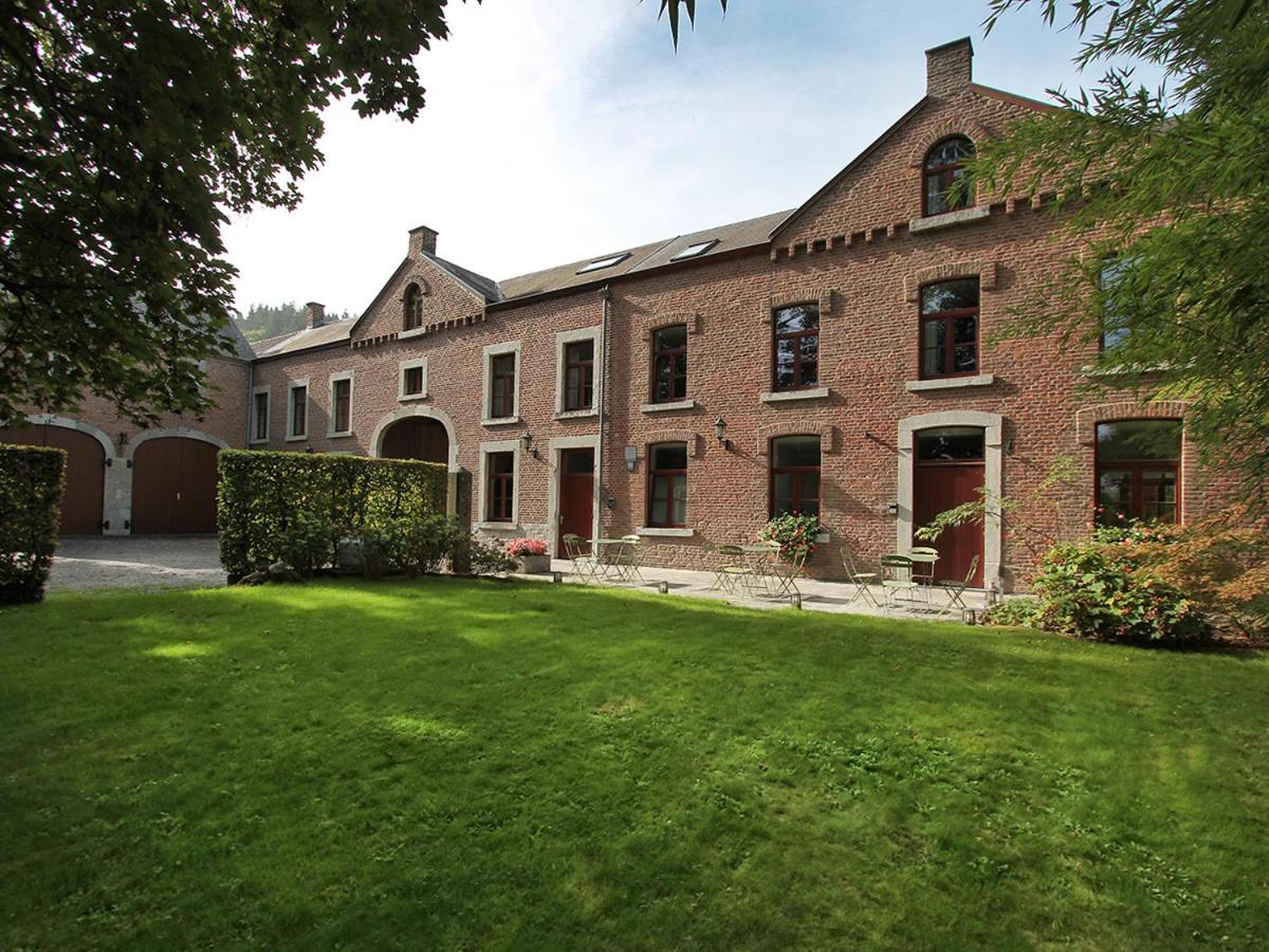 - Ferme Du Chateau D'ahin Hotel 3*